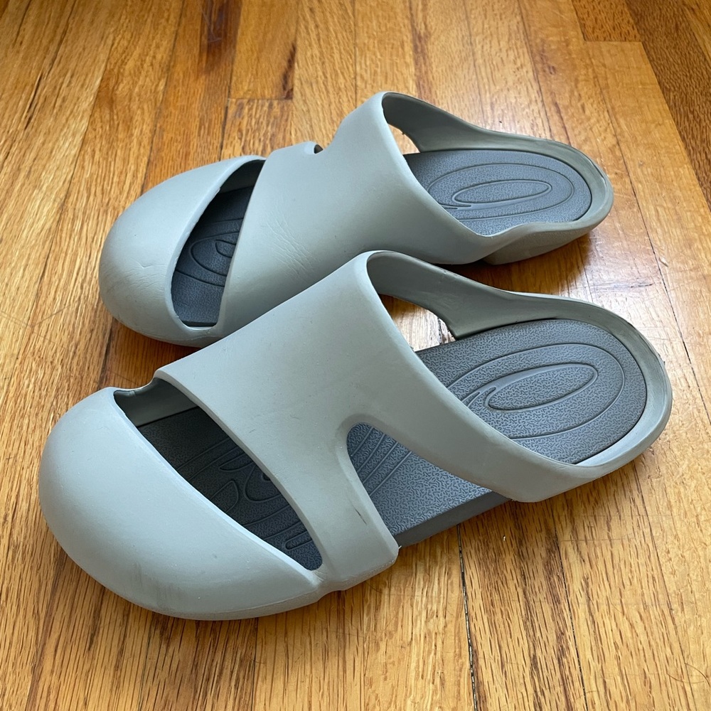 Super Comfy Grey Slippers
